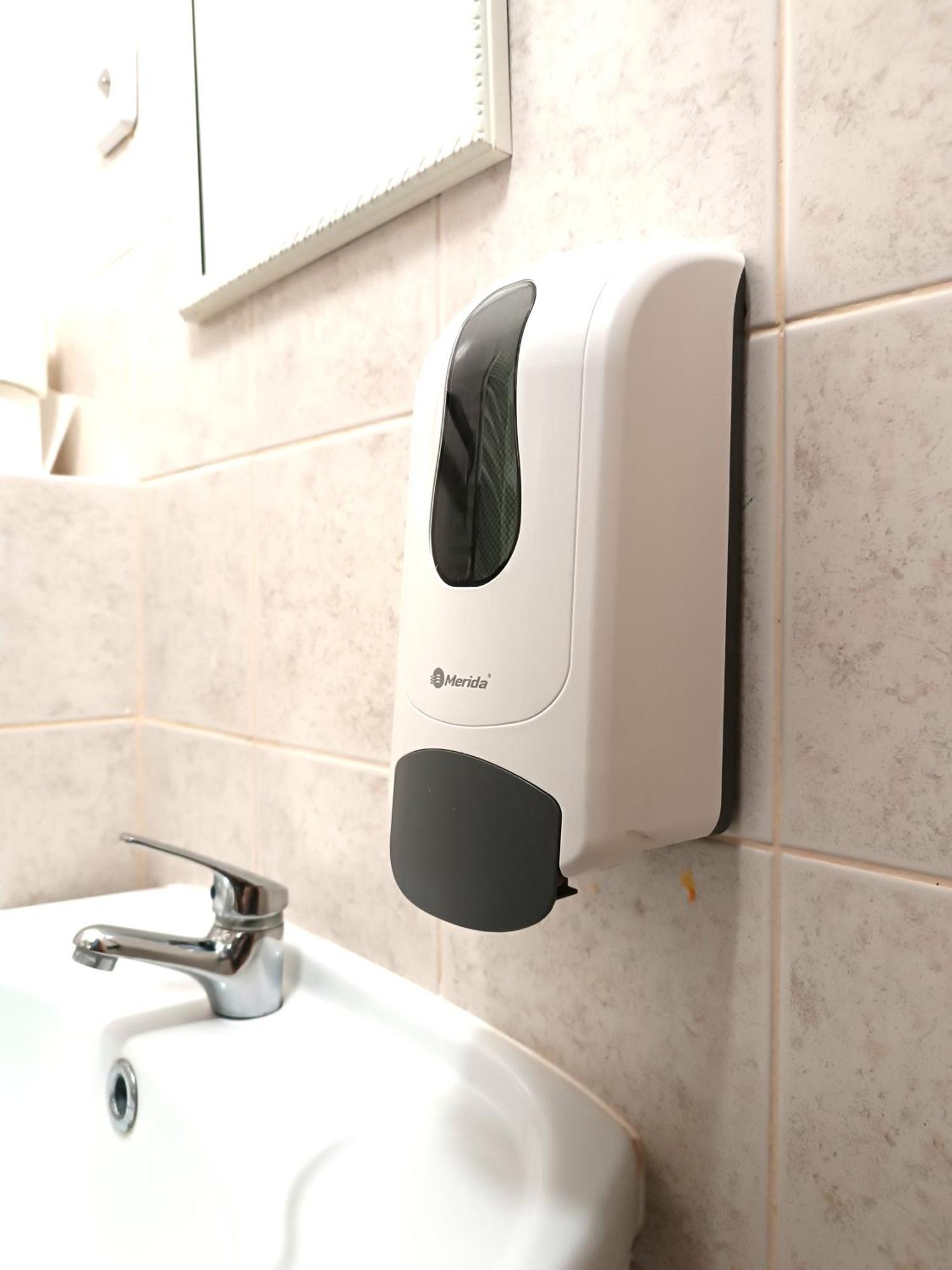 Hostel Krosnienska 12 Ζιελόνα Γκόρα Εξωτερικό φωτογραφία