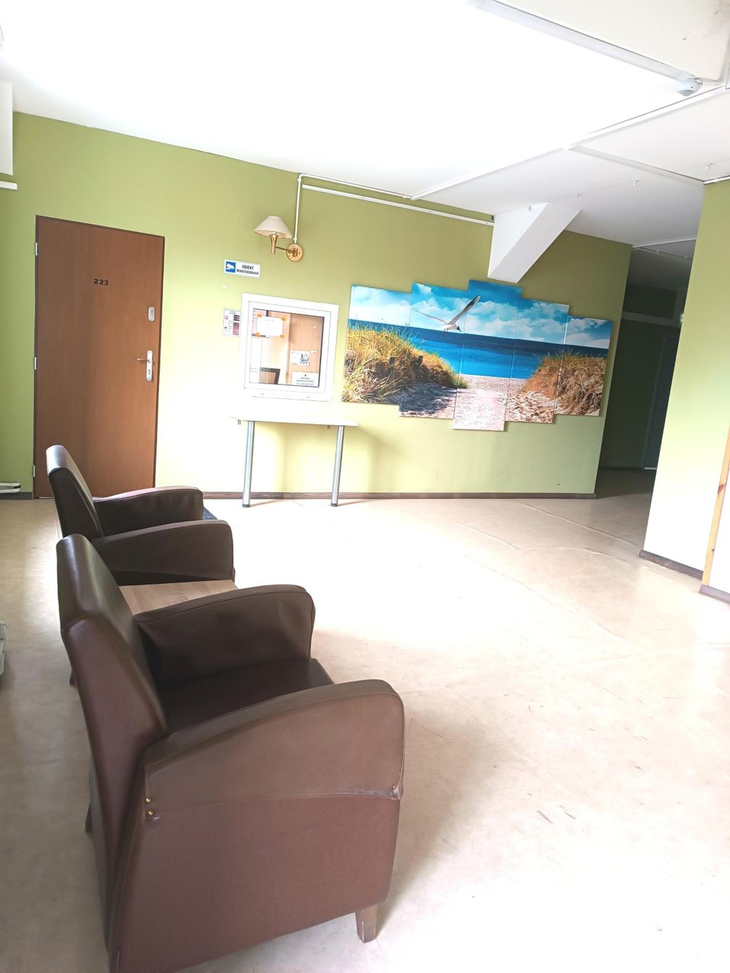 Hostel Krosnienska 12 Ζιελόνα Γκόρα Εξωτερικό φωτογραφία